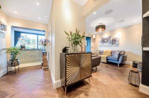 Open plan aspect- click for photo gallery